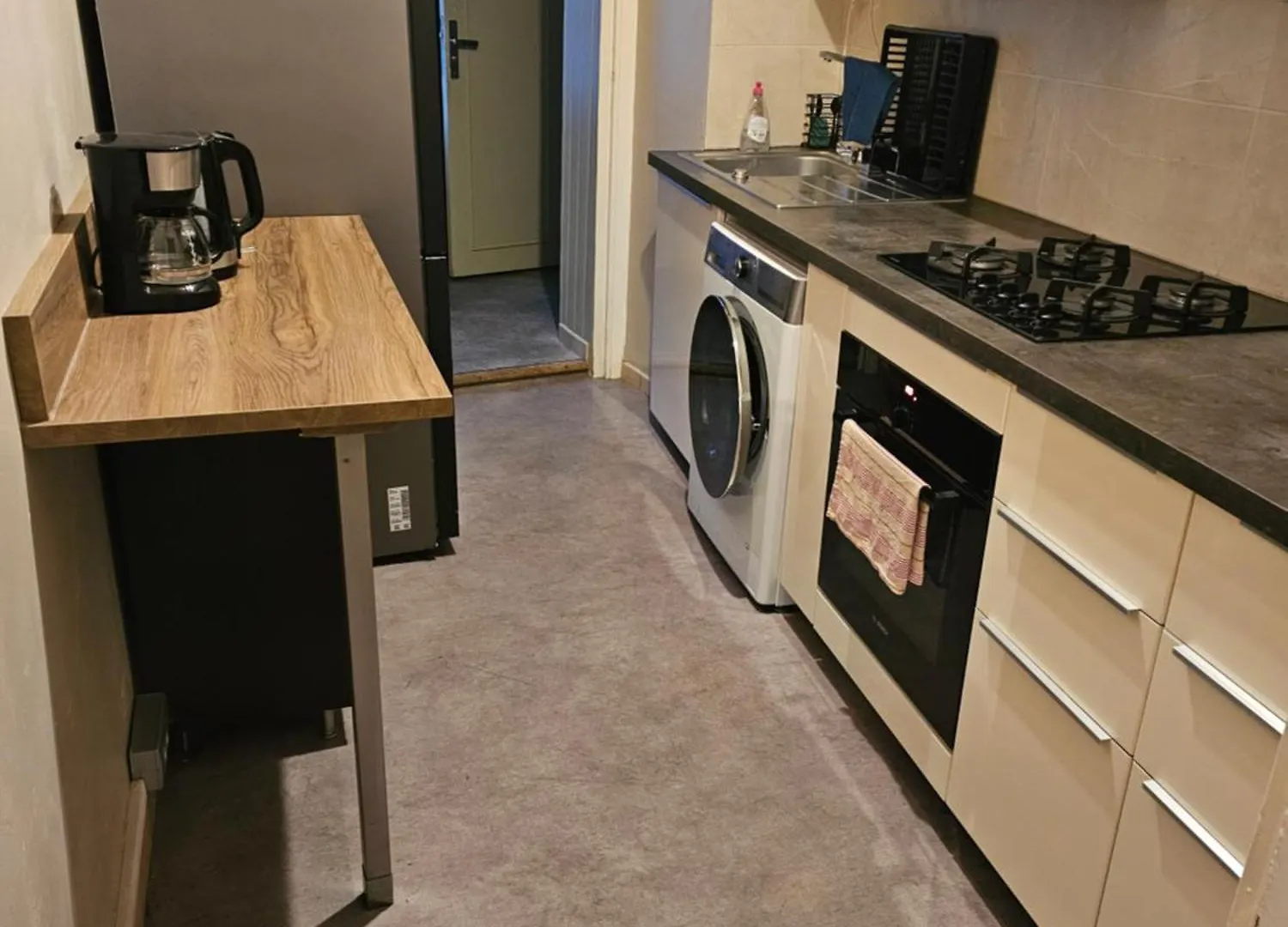 Appartement MAIRIE -APPT 75M2 -3 CHBRES Séparées à Rennes 0*,  France