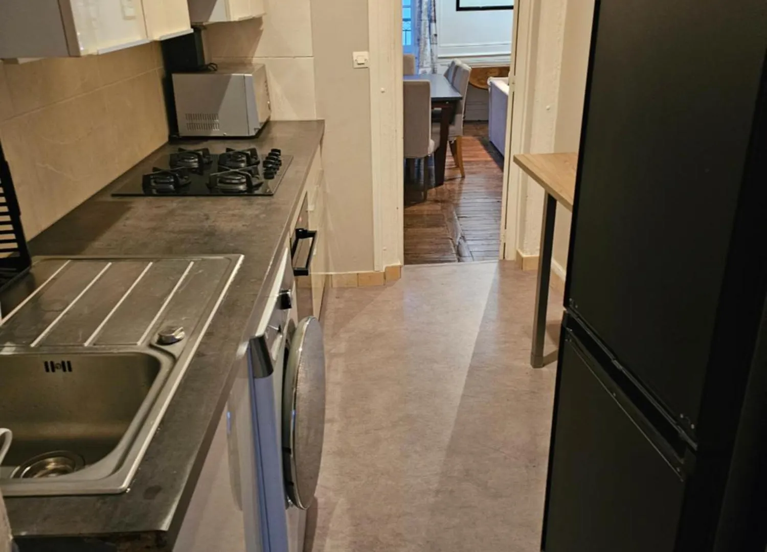Appartement MAIRIE -APPT 75M2 -3 CHBRES Séparées à Rennes
